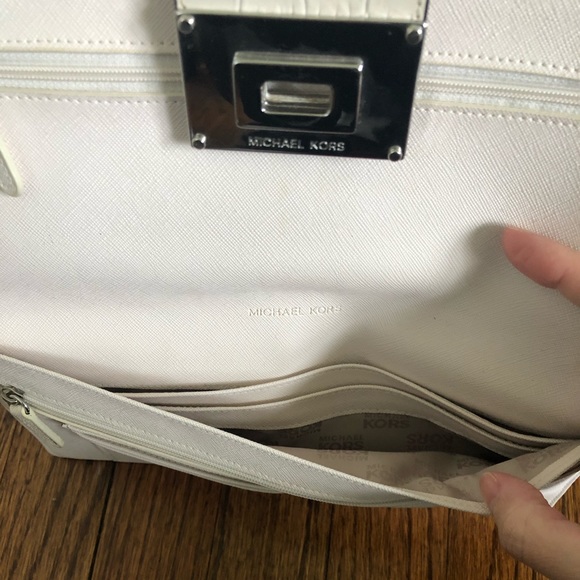 MK Wallet/Clutch - Picture 4 of 5